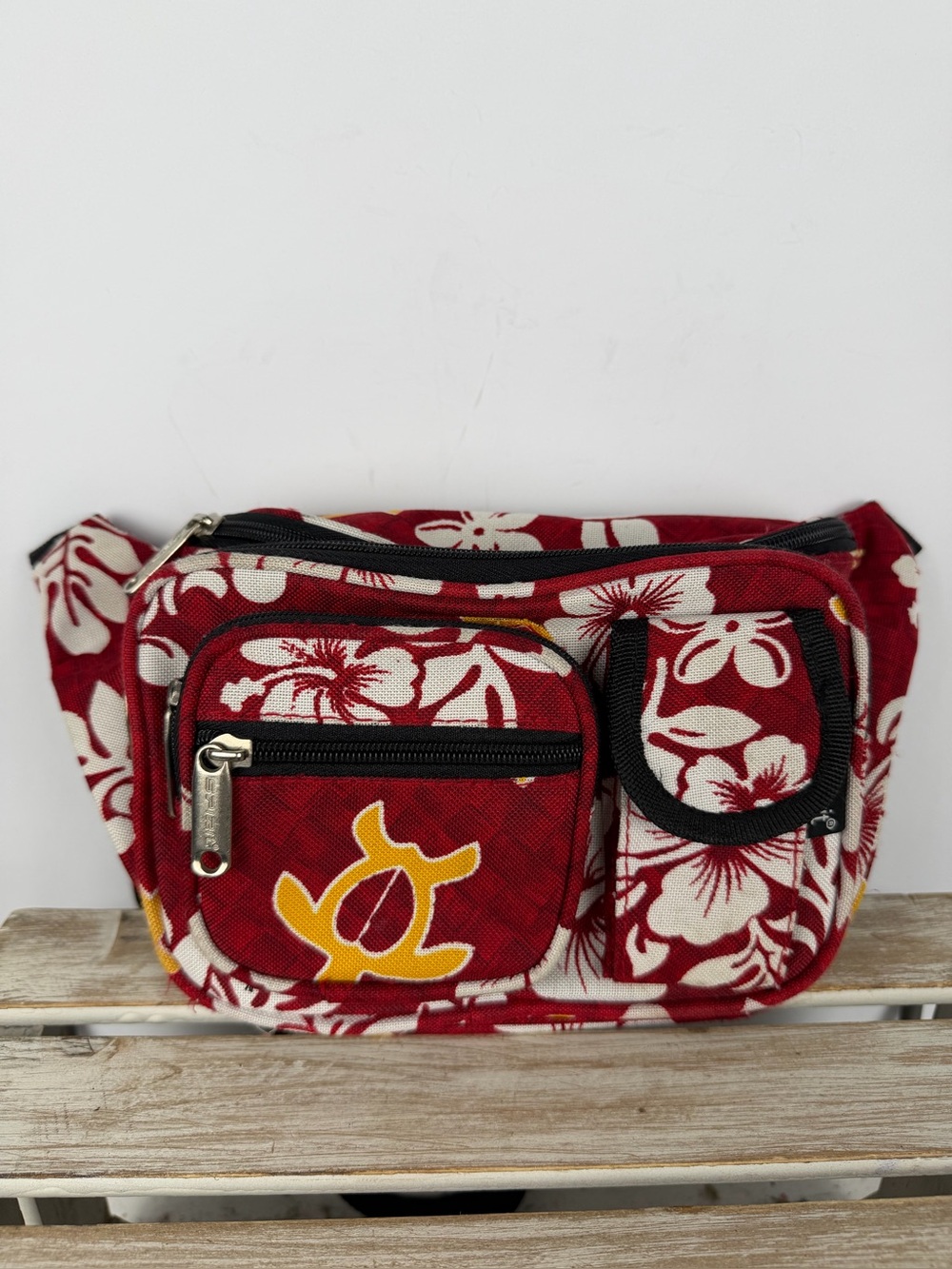 Hawaiian Spirit fanny pack vibrant tropical hibiscus floral print